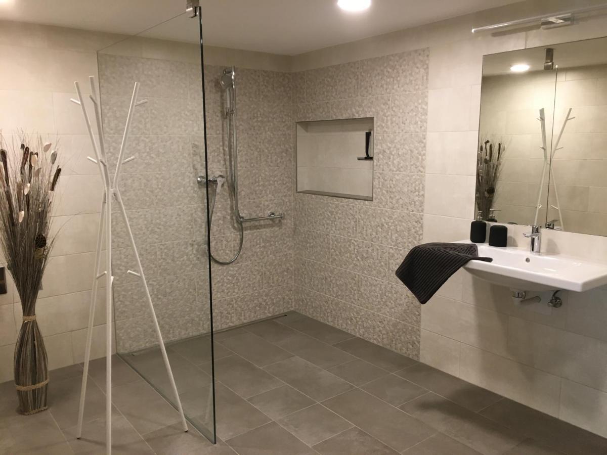 Ferienwohnung Stoablick - Barrierefrei Mit Bergblick Bad Goisern Exteriör bild